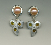 Shapes Pearl Earrings